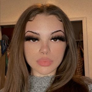 Meet your Posher, Regan